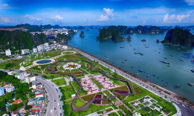 Bỏ túi 16 địa điểm du lịch Hạ Long làm say lòng du khách 2024